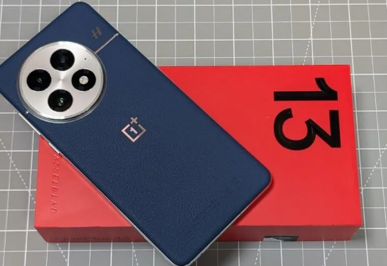 OnePlus 13Ewan Spence